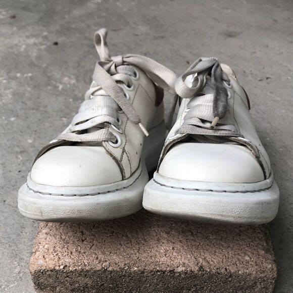 Alexander McQueen oversize trainers - Picture 4 of 10